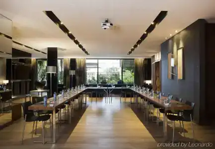 AC Victoria Suites by Marriott - 14
