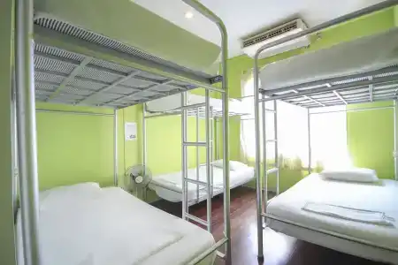 OYO 1054 Phuket Backpacker Hostel - 38