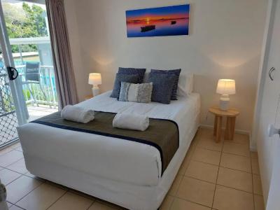 Sandy Shores Luxury Holiday Units - 72