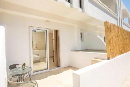 Atma Beach Rooms & Suites - 40