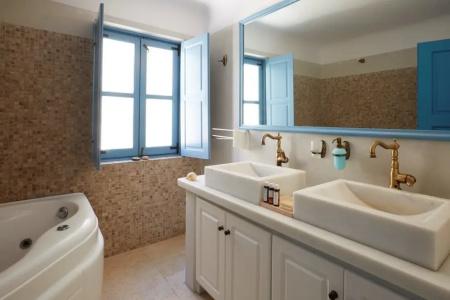 Black Rose Beach Suites - 39