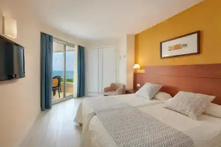Hipotels Bahía Grande Aparthotel - 3