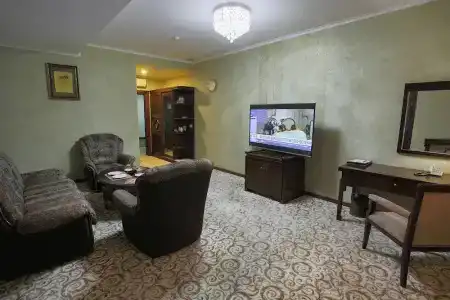 Zargaron Plaza - 99
