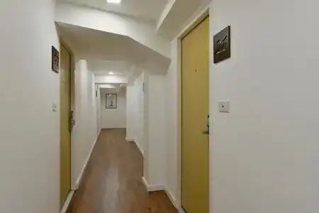 iCheck inn Sukhumvit 19 - 13