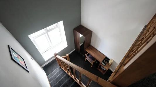 Trivelles - Manchester - Cross Lane - 75