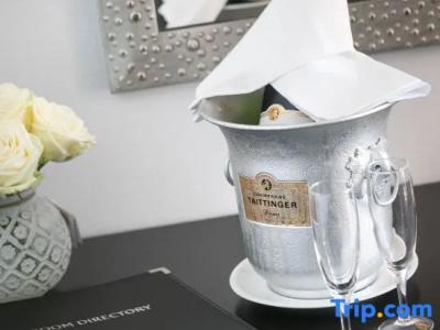 Best Western Mediterranee Menton - 88