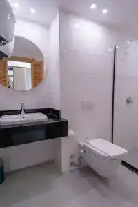 Redcon Suites - 278