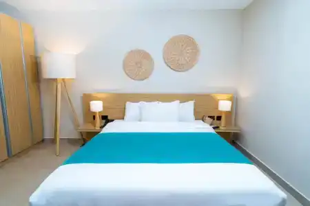 Redcon Suites - 17