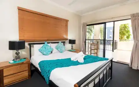 Cairns City - 23