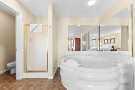 Grand Crowne by Capital Vacations - 136