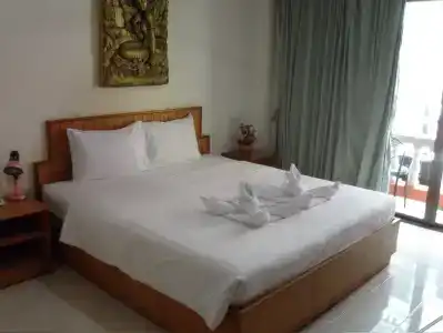 Andaman Sea Guesthouse Patong - 2