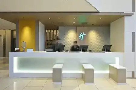Holiday Inn & Suites Shin Osaka, An Ihg - 2