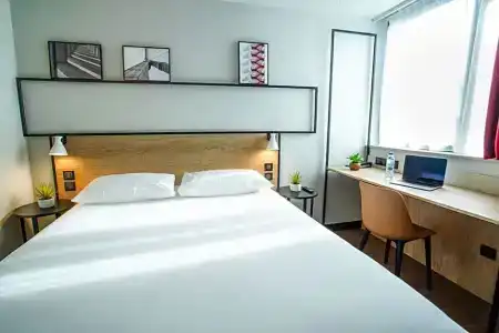 Ibis Tours Centre Giraudeau - 38