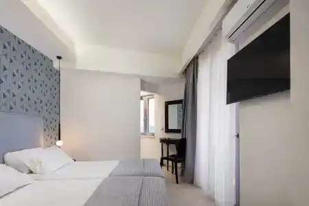 Steris Elegant Beach & - 100