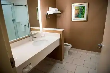 Fairfield Inn & Suites by Marriott Uptown/University Area - 39