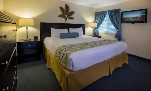 Sailport Waterfront Suites - 23