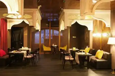 Shadow Boutique & Spa - 1