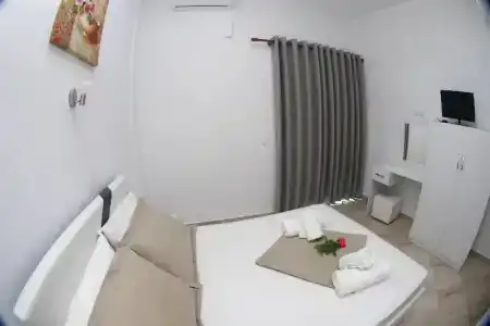 Chris - 91