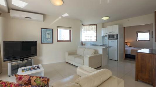 Broadbeach Savannah - 80