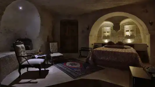 Phocas Cave Suites - 4