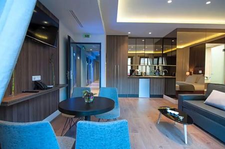 Athens Platinum Rooms and Suites - 71