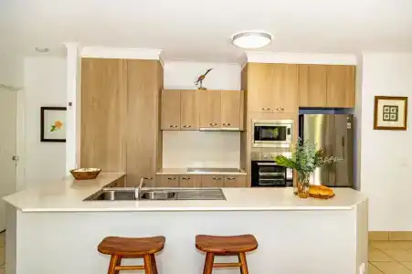 Noosa Tropicana - 85