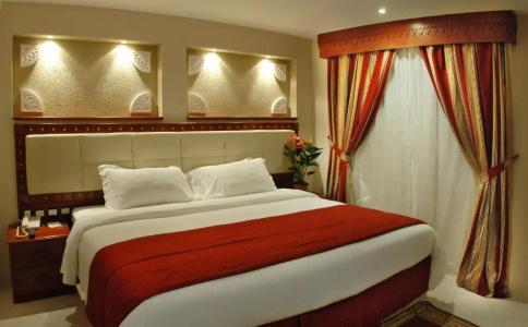 Al Liwan Suites - 103