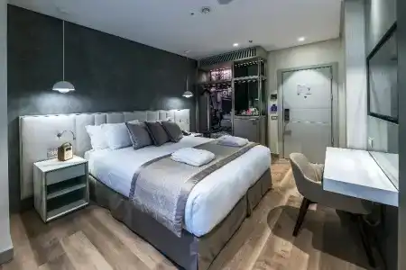 The Regency, Rome, a Tribute Portfolio - 46
