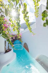 Blue Waves Suites & - 70