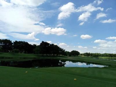 Uniland Golf & - 18