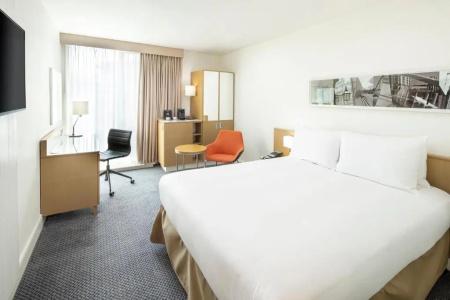DoubleTree by Hilton Manchester Piccadilly - 15