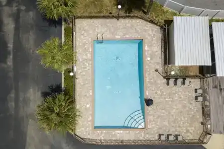 Ocean Breeze Inn - 16