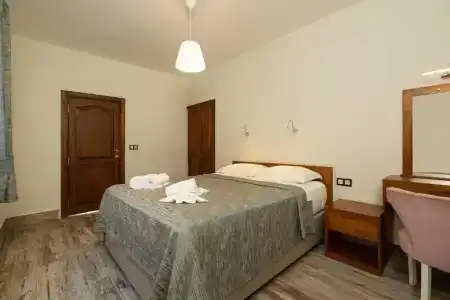 Ayris Çıralı - 53