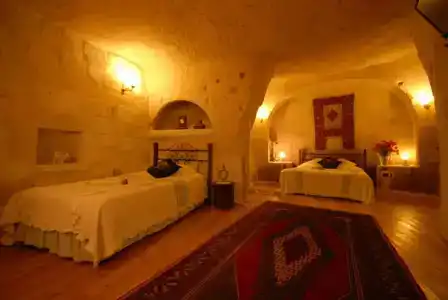 Traveller's Cave - 18