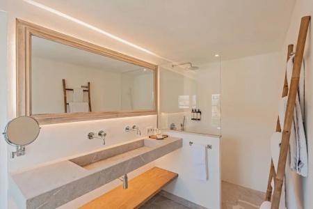 The Sea Club - 178