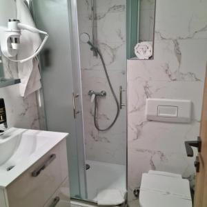 Adria - 8