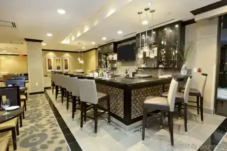 Hilton Garden Inn Toronto/Brampton - 28