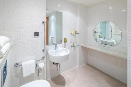 DoubleTree by Hilton Manchester Piccadilly - 10