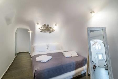 Angel Luxury Suites - 111