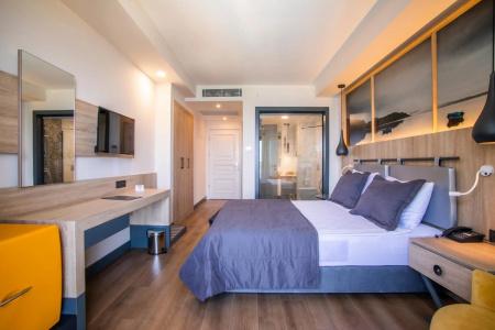 Maia Luxury Beach & Spa - 16
