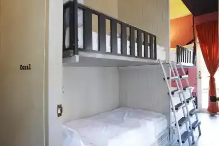 Arom d Hostel - 4