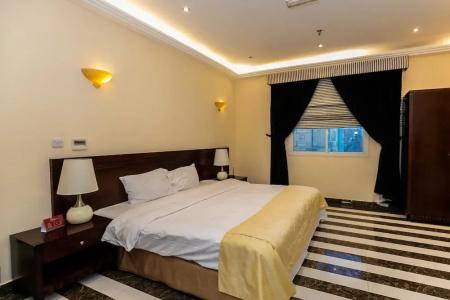 Royal Mirage - 35