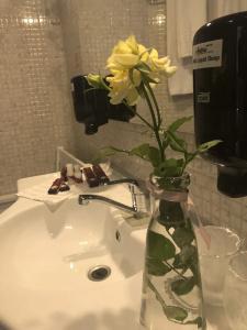 Ambra Boutique & Bistro - 31