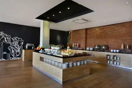 Golden Tulip Essential Denpasar - 25