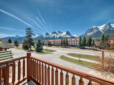 Canmore Rocky Mountain Inn - 49
