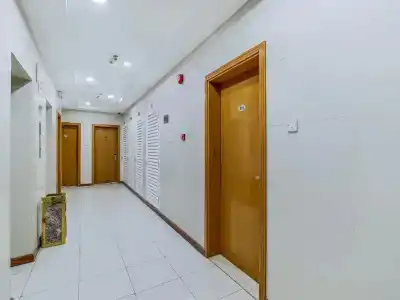OYO 132 Ruwi Apartments, Sharjah - 7