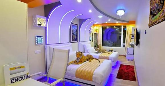 Royal Penguin Boutique & Spa - 51