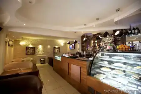 King Solomon- Golders Green - 10