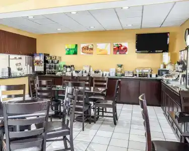 Quality Inn Grand Suites Bellingham - 21