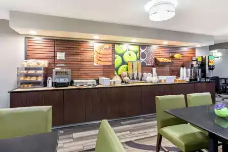 La Quinta Inn by Wyndham Tucson East - 10